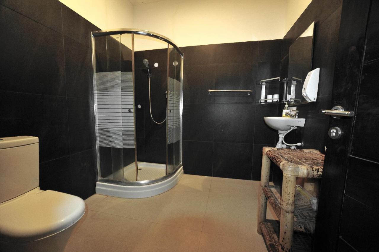 Wave House Gerupuk South Lombok Bed & Breakfast Praya Luaran gambar